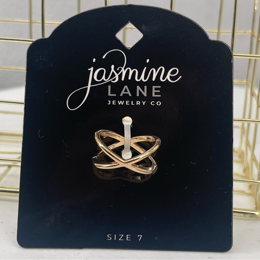 Jasmine Lane NWT gold tone x ring